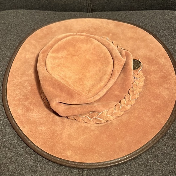 Hat Australia - Picture 7 of 9